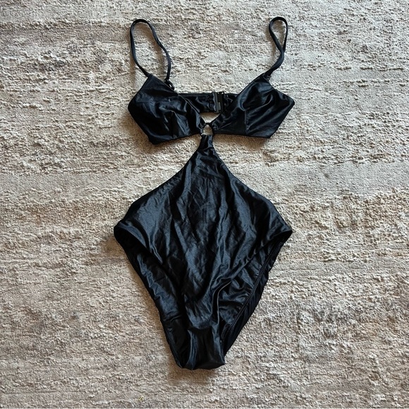 NWT Angelys Balek One Piece - Picture 1 of 5
